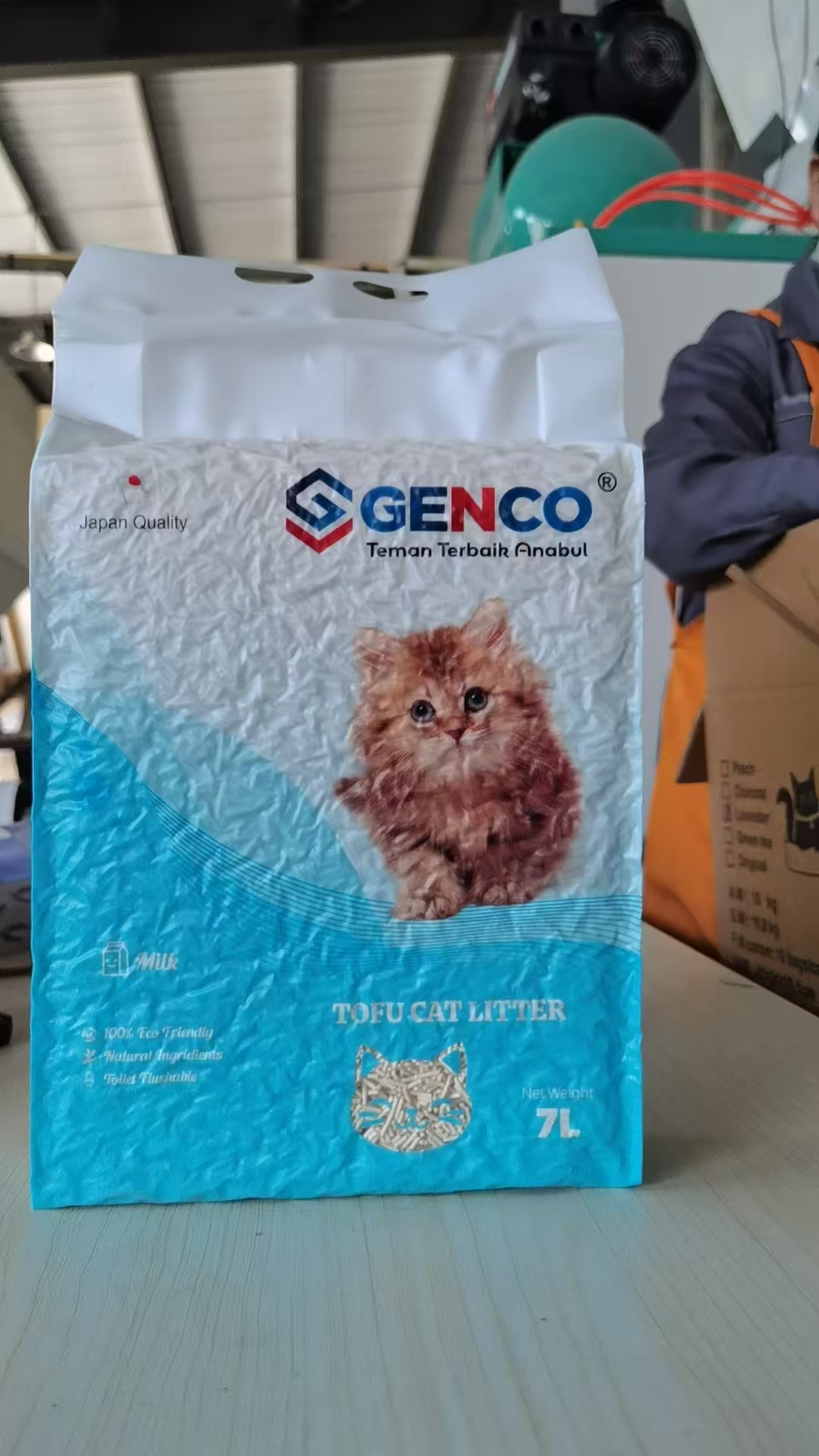 Indonesia offline retail shelves