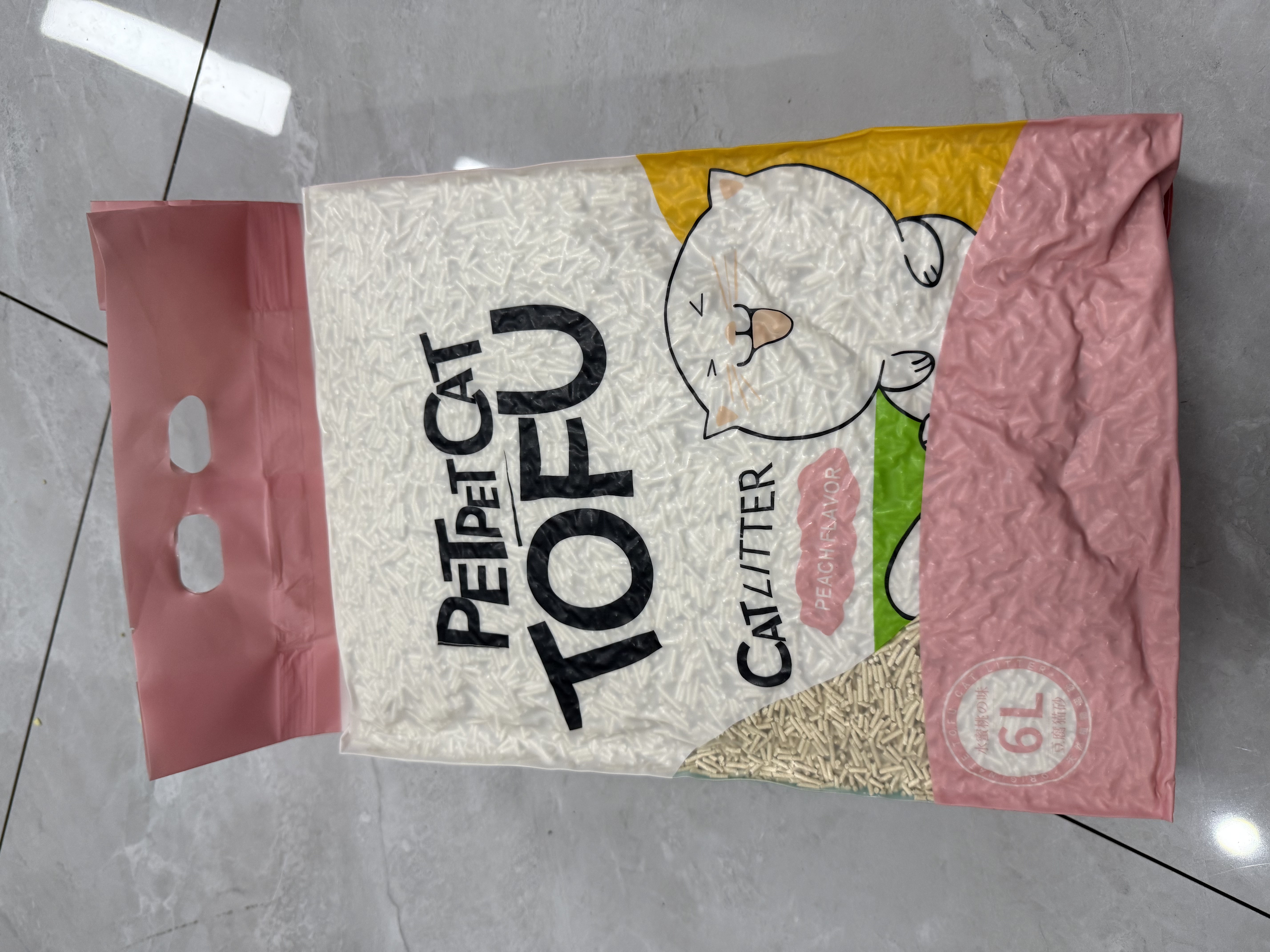 Peach scented tofu cat litter